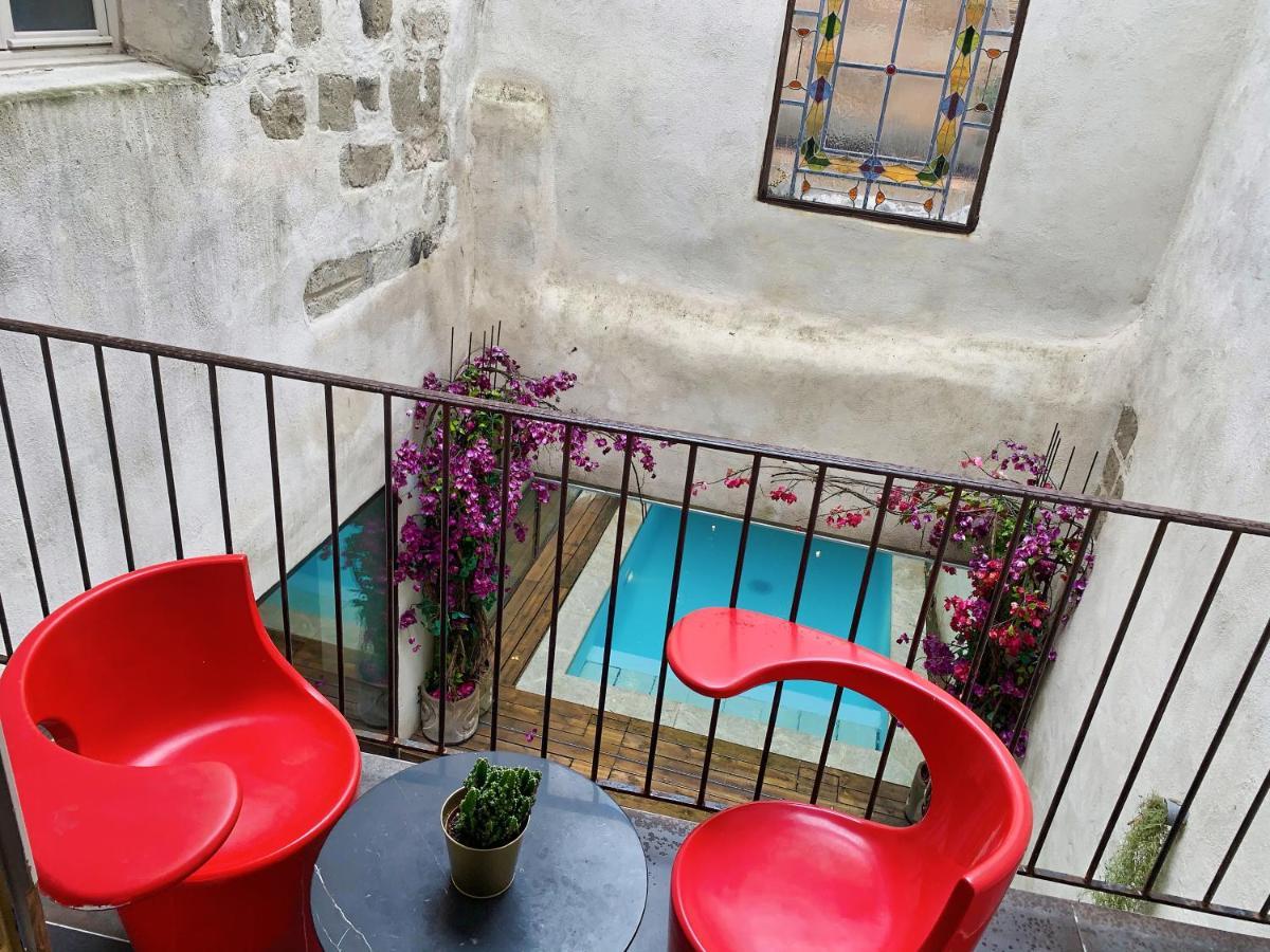 Palais Aoma, Hotel Particulier De Luxe En Provence LʼIsle-sur-la-Sorgue Екстериор снимка