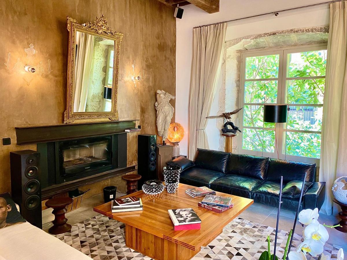 Palais Aoma, Hotel Particulier De Luxe En Provence LʼIsle-sur-la-Sorgue Екстериор снимка