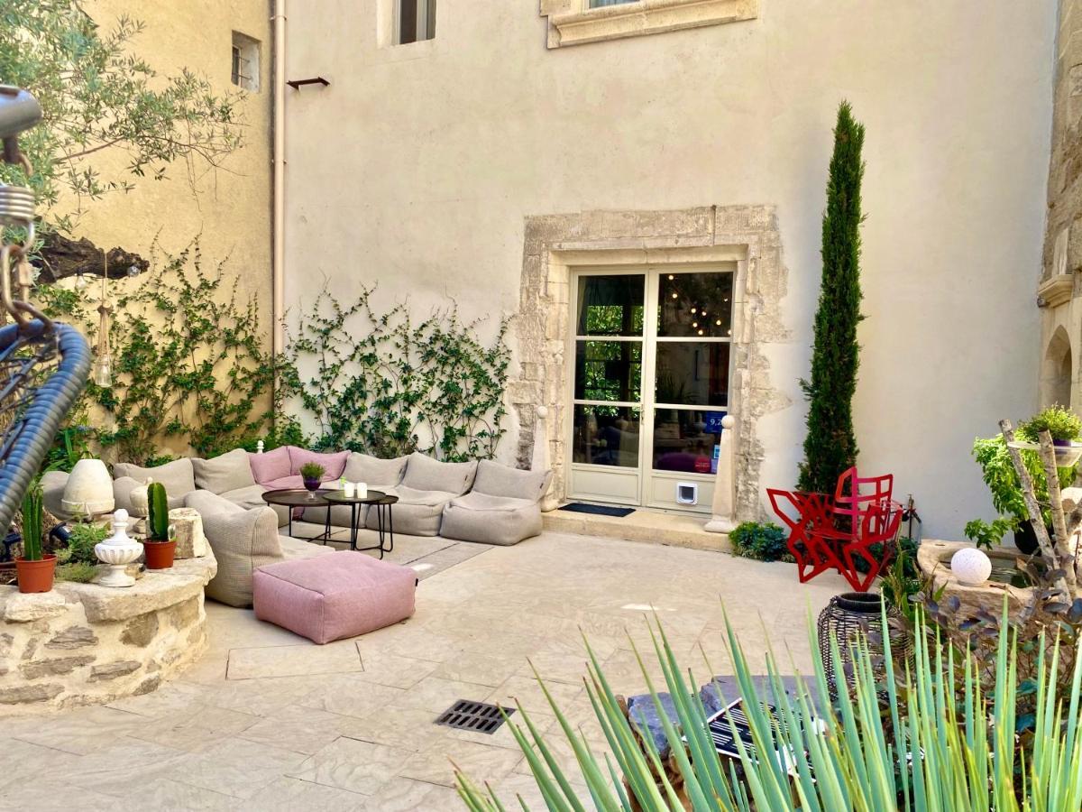 Palais Aoma, Hotel Particulier De Luxe En Provence LʼIsle-sur-la-Sorgue Екстериор снимка