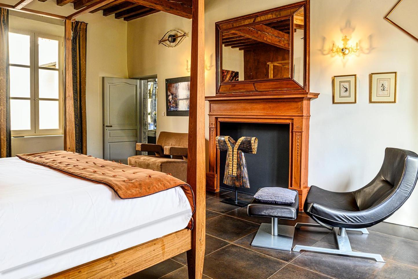 Palais Aoma, Hotel Particulier De Luxe En Provence LʼIsle-sur-la-Sorgue Екстериор снимка